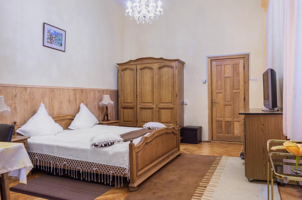 Aki Apartment Braşov Habitación foto